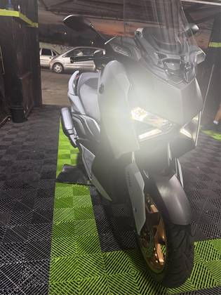 YAMAHA XMAX 300 CONNECTED ABS YAMAHA XMAX 300 CONNECTED ABS